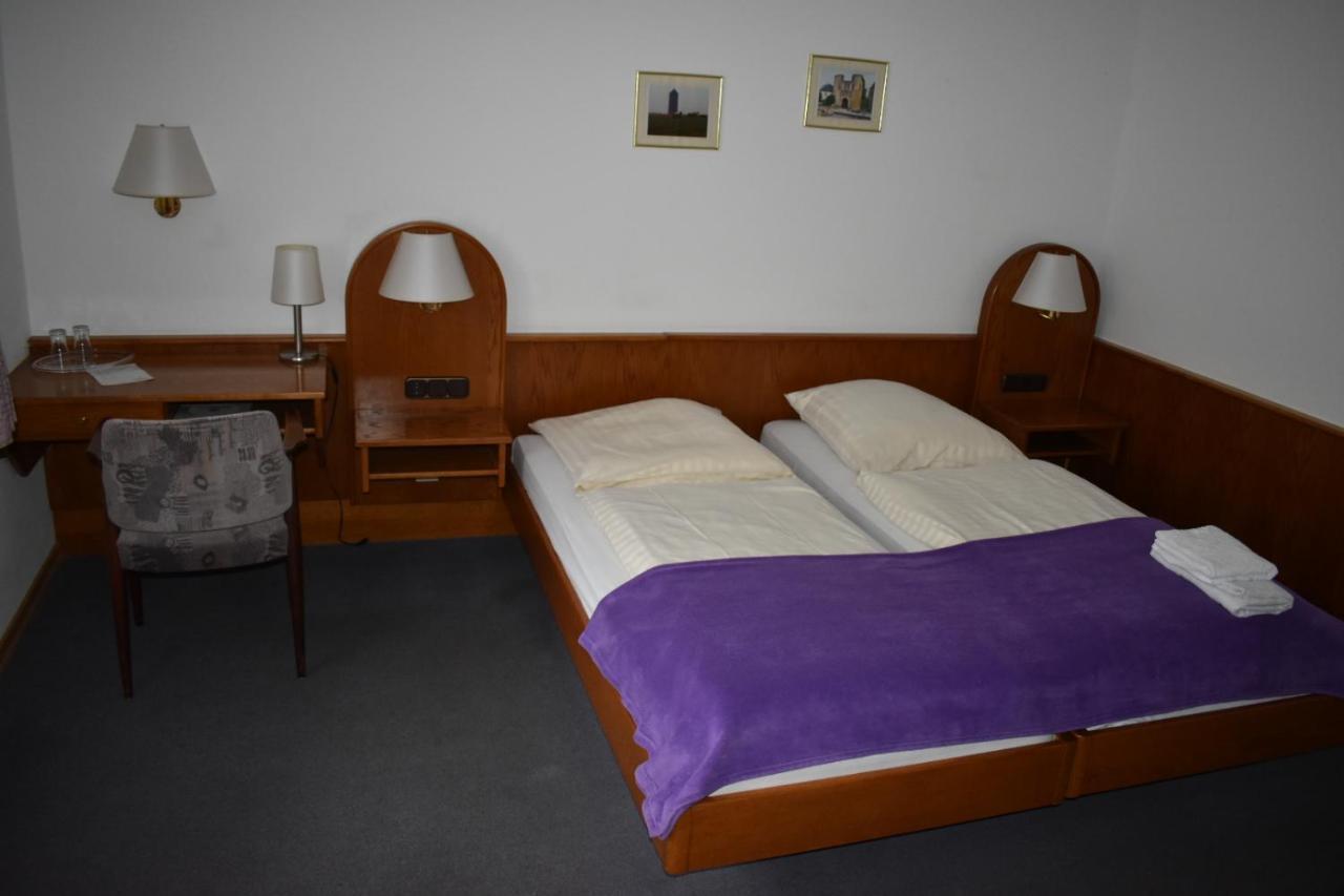 Biersdorf Hotel-Restaurant Theis-Muehle מראה חיצוני תמונה